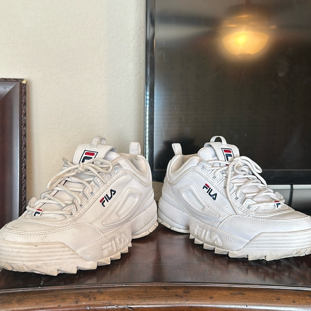 Classic fila distuptors trendy